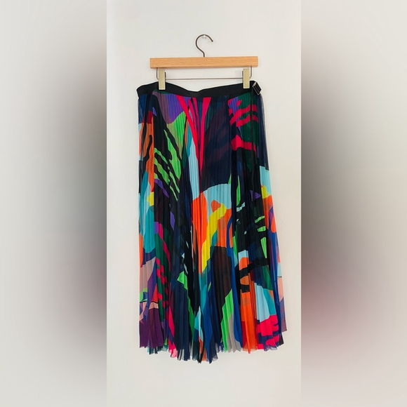 SACAI All-Over Print Pleated Skirt - Picture 8 of 14